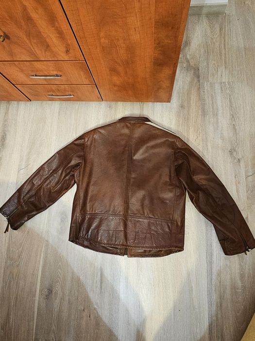 Geaca piele bărbătească
