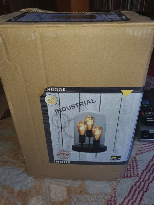 Lampa iluminat interior industrial