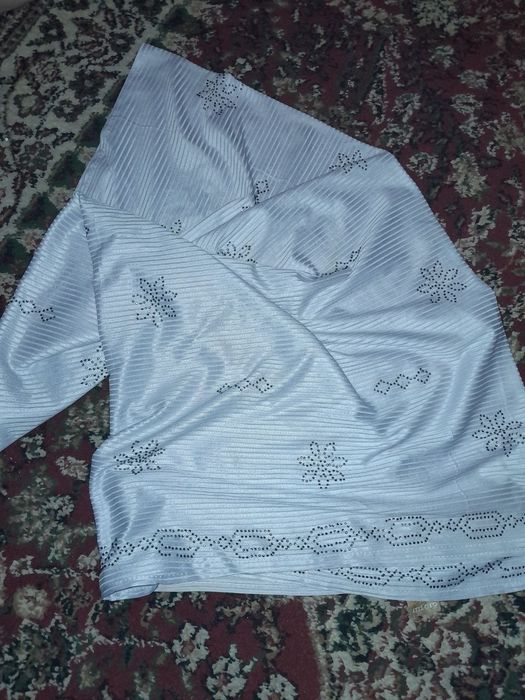 Xijobli ayollar un sharf