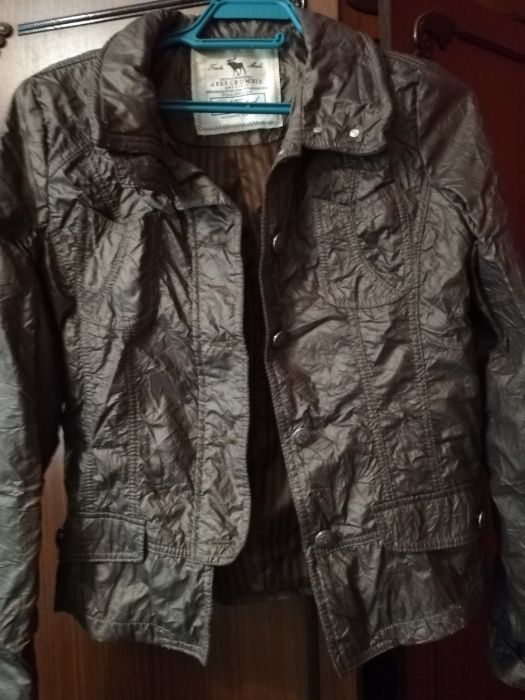 Продавам дамски якета