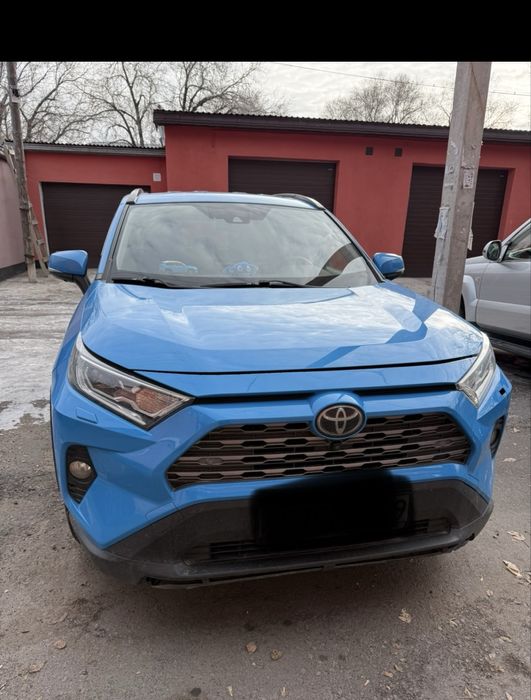 Бампер передний Toyota Rav4