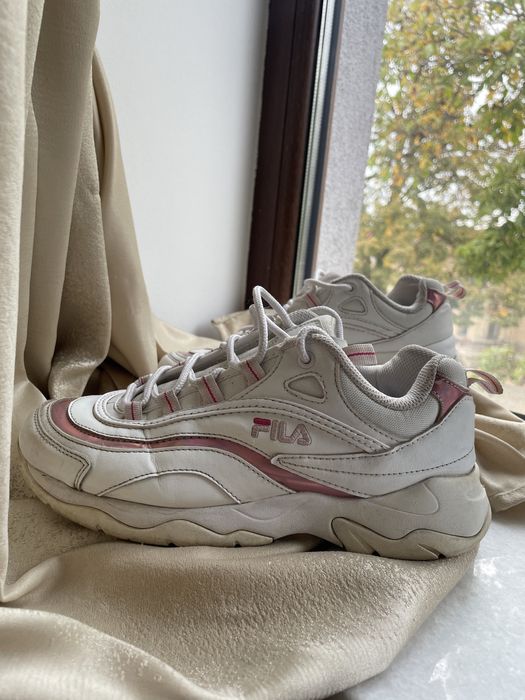 Adidasi Fila Alb cu Roz