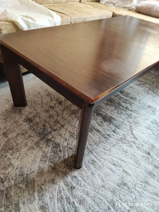 Разтегателна холна маса