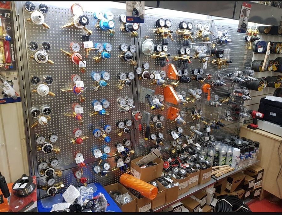 Редуктор для кислородных (Пропановых,аргоновых,углекислоты)баллонов