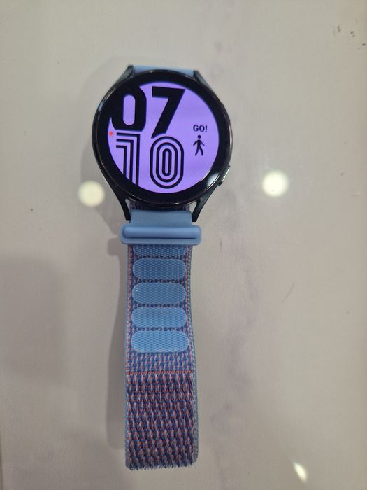 Смарт часовник  Samsung watch 4
