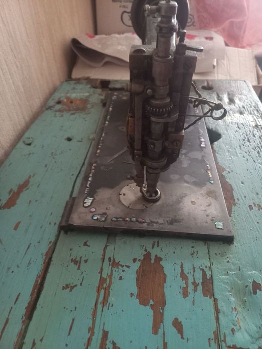 Попоп тикув машина срочно сотилади