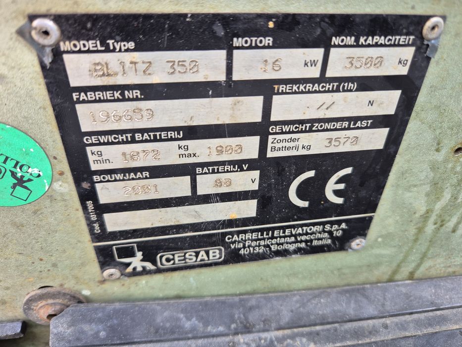 Stivuitor electric CESAB