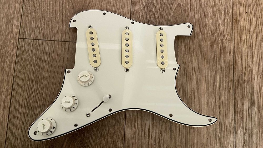 Stratocaster Loaded Pickguard with Mojo Gear FX Pickups