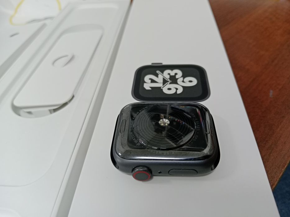 Apple Watch SE оригинал