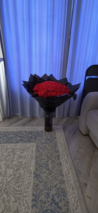 Розы из атласной ленты