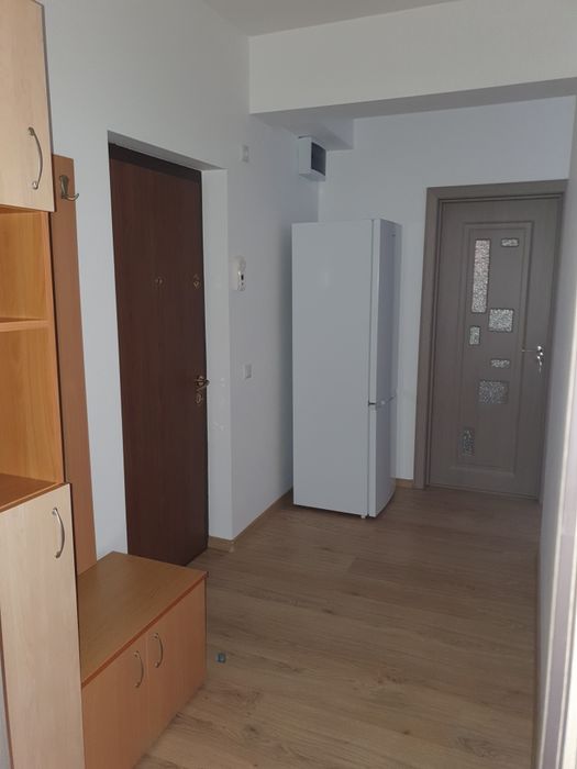 Inchiriez apartament 2 camere