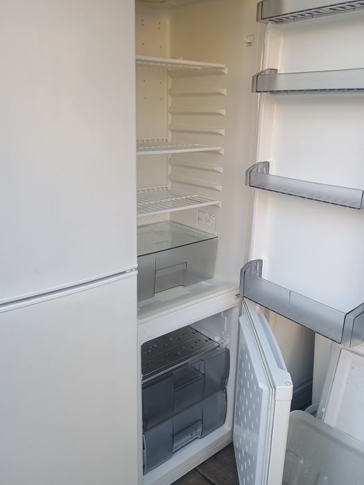 Mașină de spălat Whirlpool Indesit WU2732