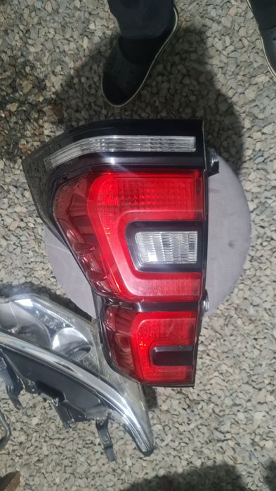 Плафон задний Toyota Prada