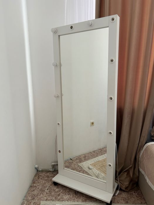 зеркало с подсветкой