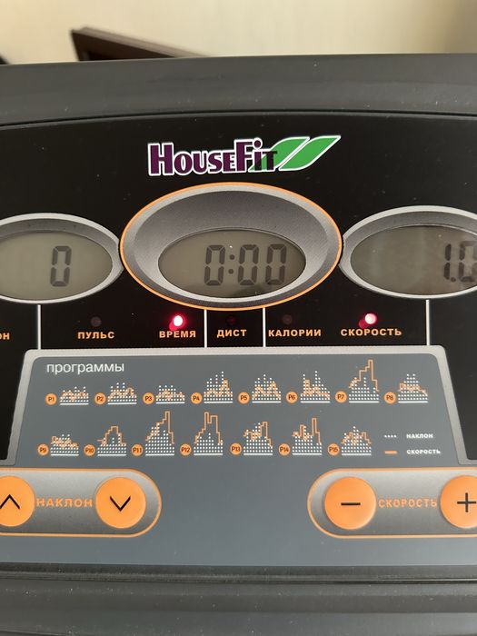 Беговая дорожка HouseFit