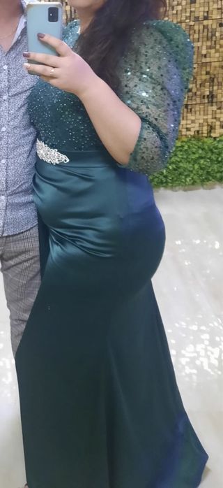 ROCHIE DE SEARA ELEGANTA SANZIANA verde decorata cu margele si paiete