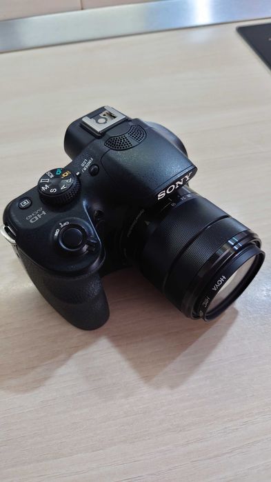 Sony Alpha A3000, obiectiv 18-55 OSS, card 32 GB