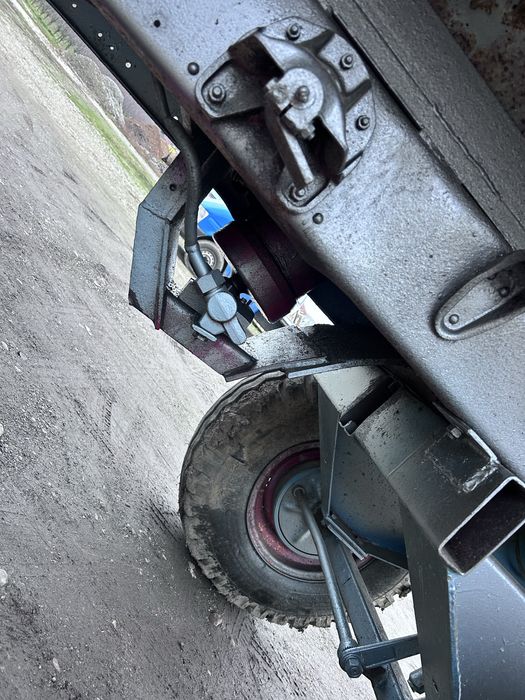 Remorca basculabila pe spate !!!