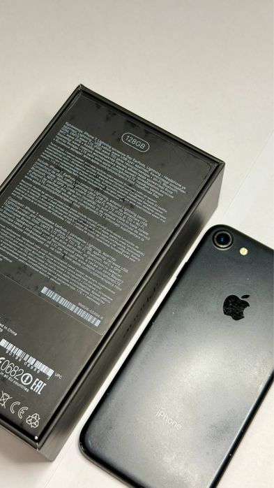iPhone 7, с коробкой