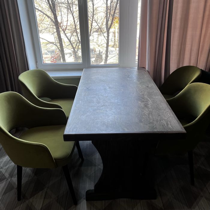 Продам столы и стулья