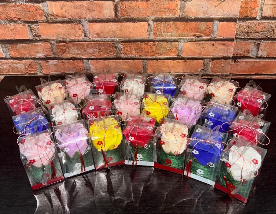 Martisoare cu trandafiri de săpun