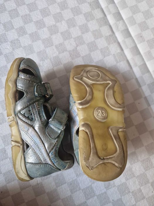 Детская обувь размер 23-25