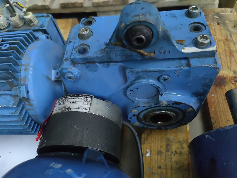 Motor electric trifazat cu reductor, 1.5kW, 153rpm, 380V