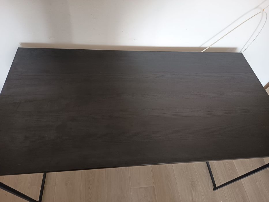 Vand birou nou de la Jysk