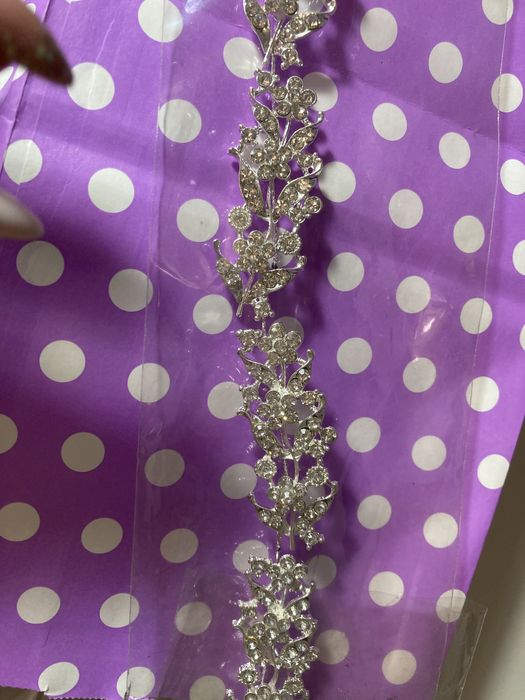 Диадема нежная