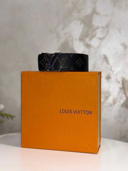 Curea Louis Vuitton. (VERIFICARE COLET)
