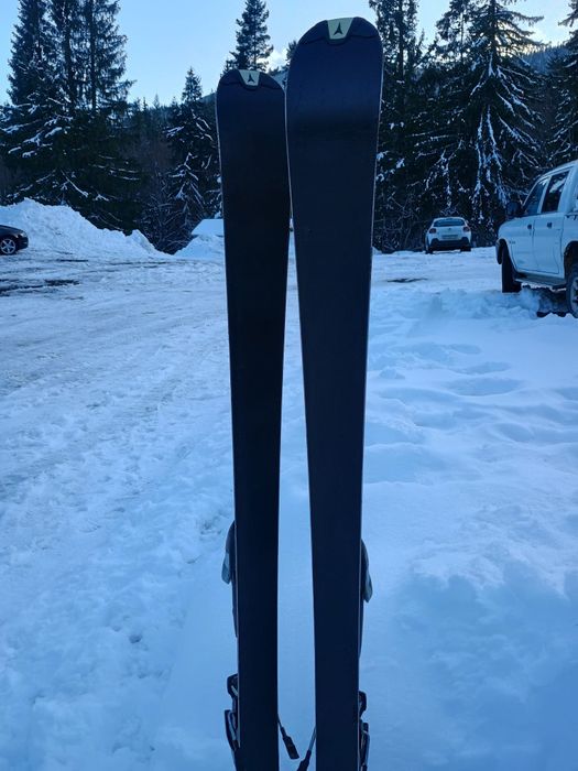 Ски  на Atomic, с автомати Marker