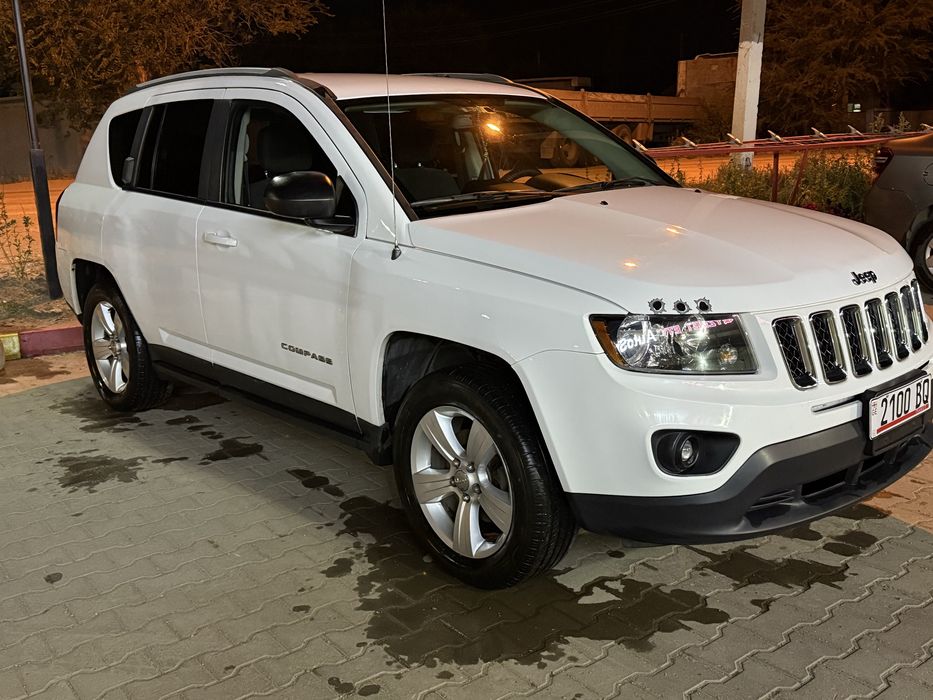 Продам авто Jeep compass 2016г