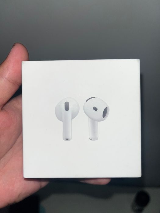Продам AirPods 4