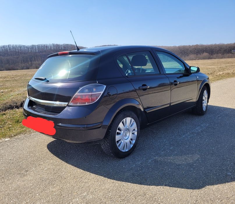 Vand Opel Astra H 1.6 benzina (116 CP) si cu GPL Tomasseto Qbox