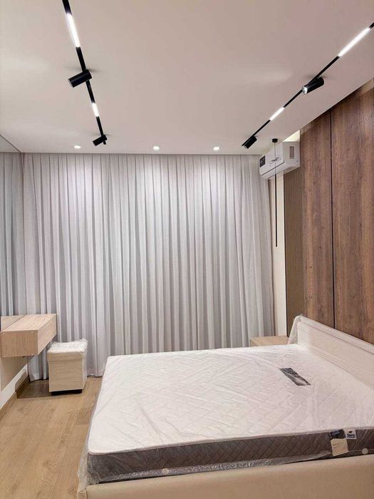 Сдам в аренду новую 3х комнатную квартиру в центре