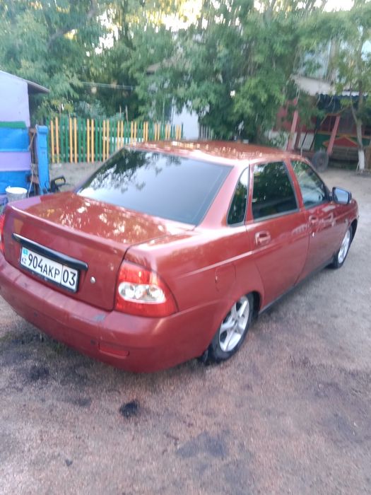 Продам приору   ..