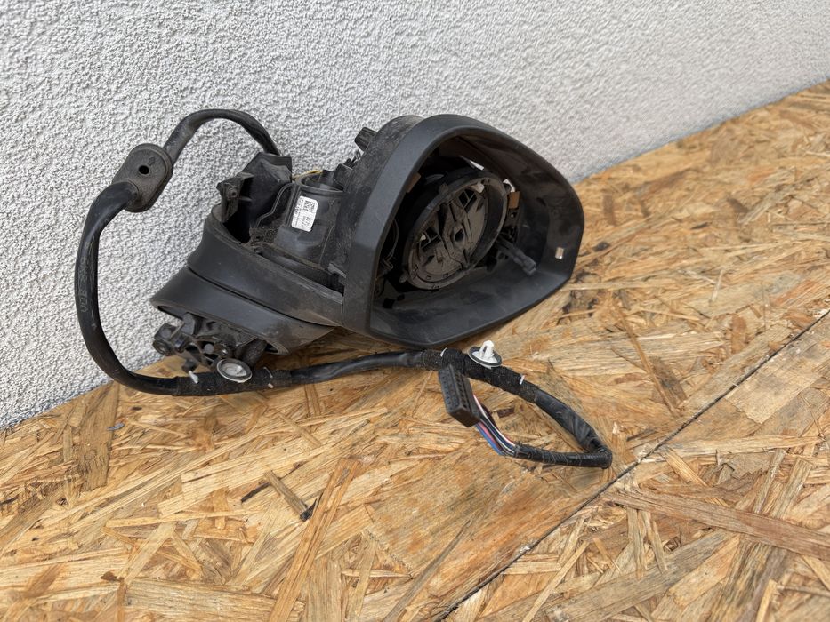 Brat oglinda dreapta pasager Audi A4 B9 A5 8W Originala Europa