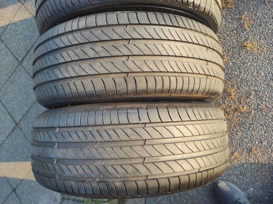 225/55/18 Michelin