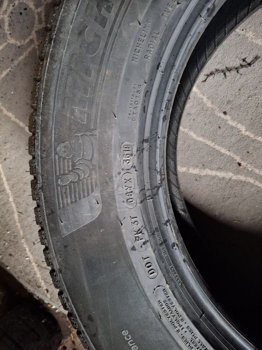 225 65 17 Michelin DOT 2019 all season NOI