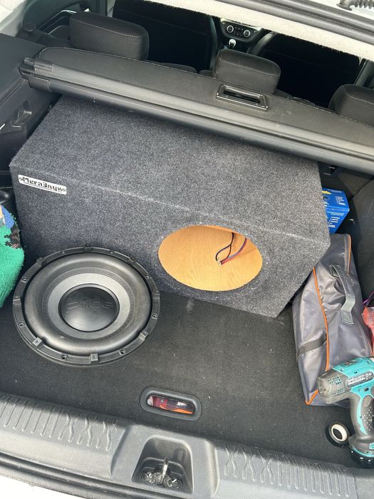 Сабвуфер в сборе