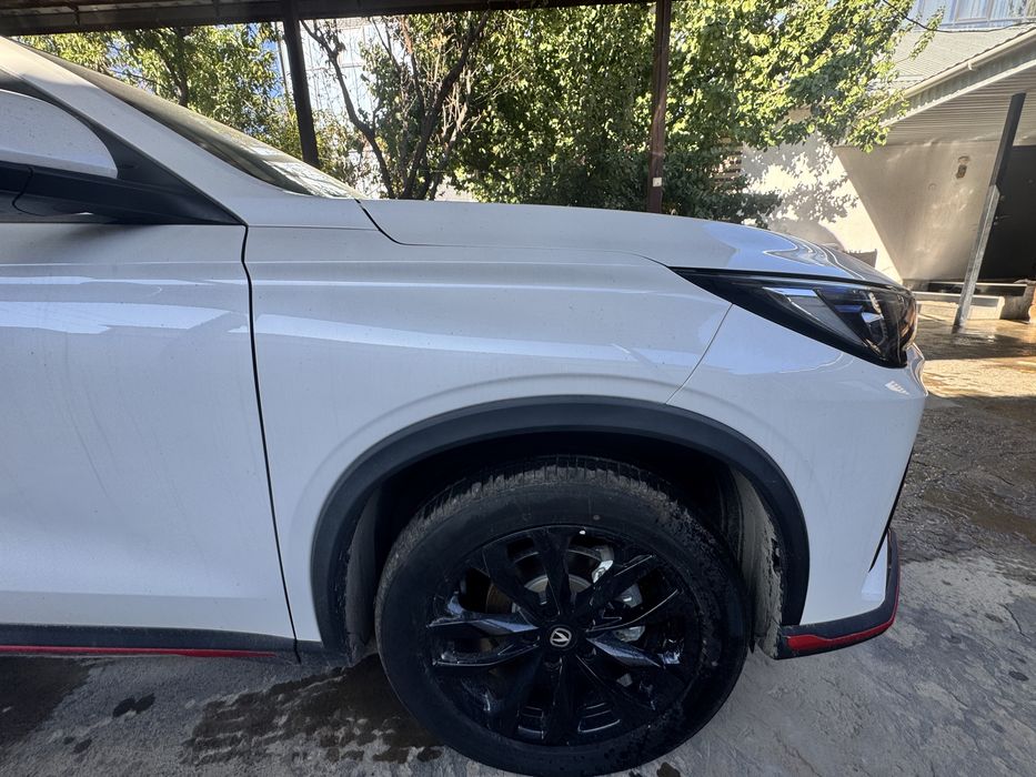 Передние крылья на Changan x5 plus