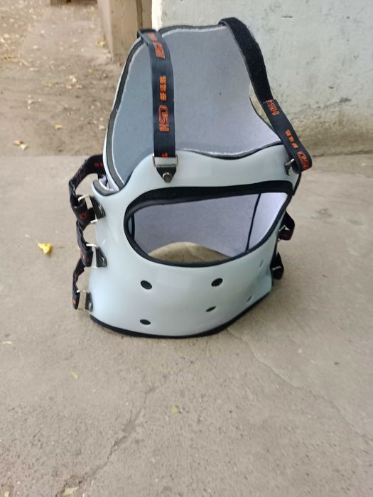 Продам защитный костюм для единоборств