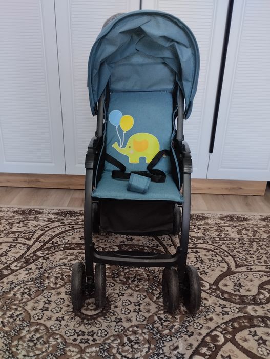 Детская прогулочная коляска.