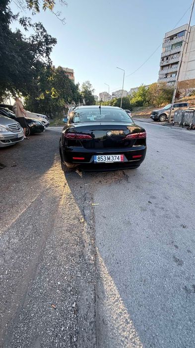 Продавам Alfa Romeo 159