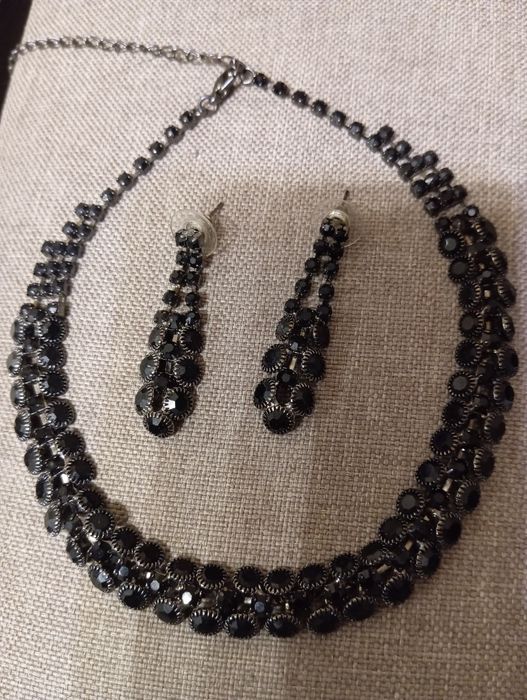 Комплект колие и обеци