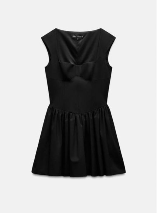 Черна рокля Zara