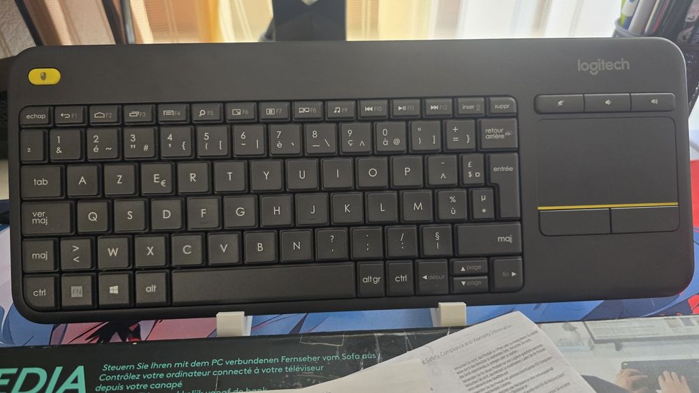 Безжична клавиатура Logitech K400 Plus без донгъл