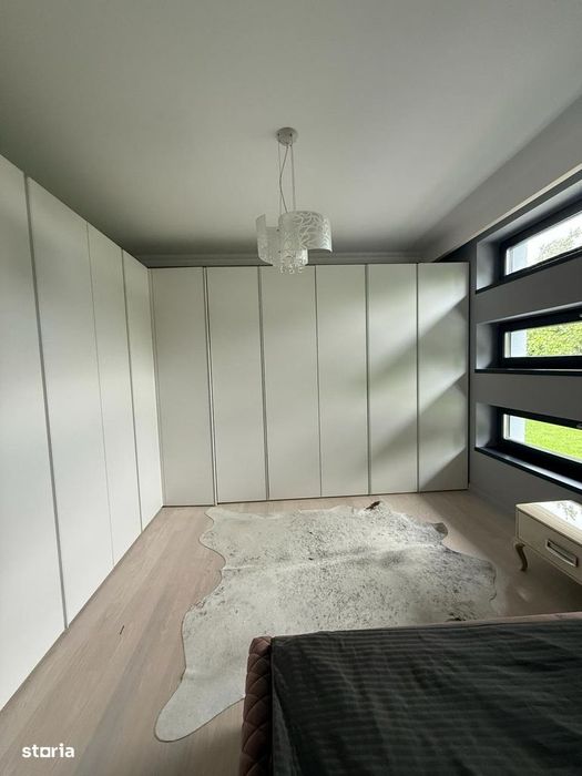 Casă modernă de vânzare în cartierul Westfield Arad