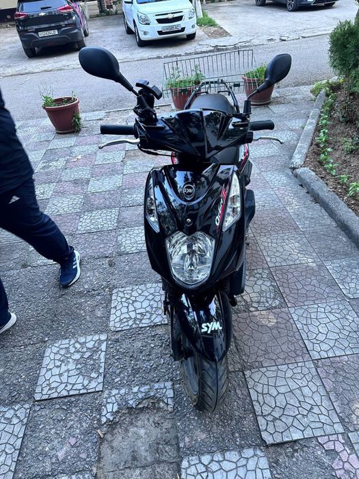 Продается скутор в отличном состояние, есть горянтие