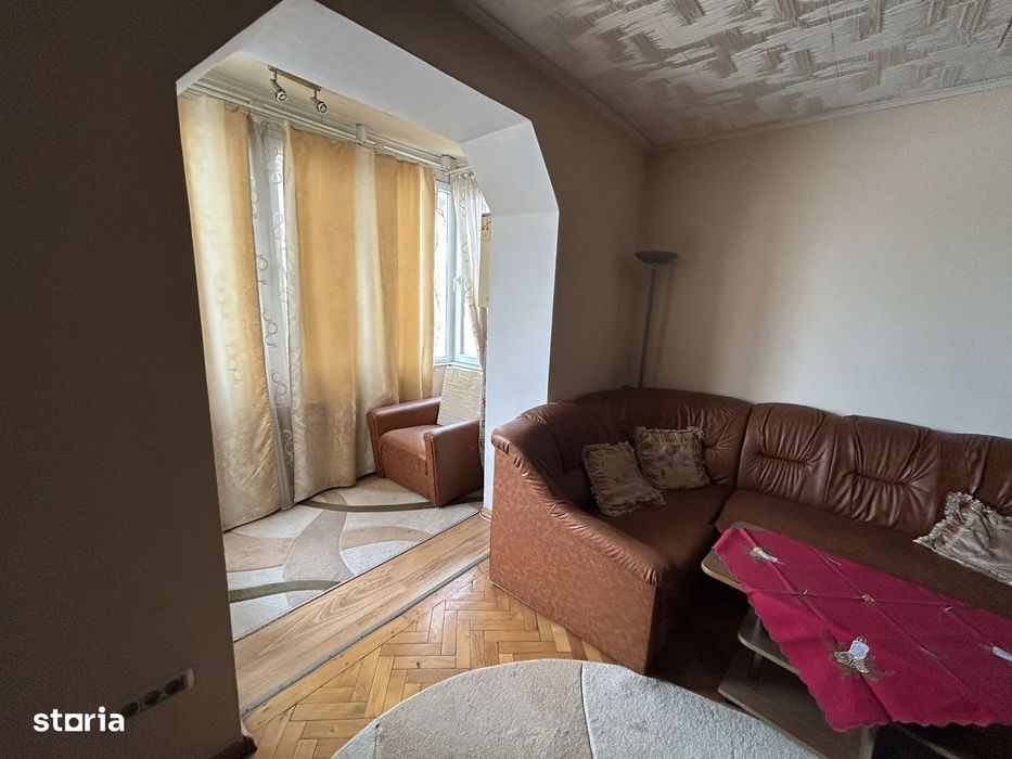 Vand apart.3 cam.ultracentral,B-dul Dragalina,et.1/4,centrala pe gaz